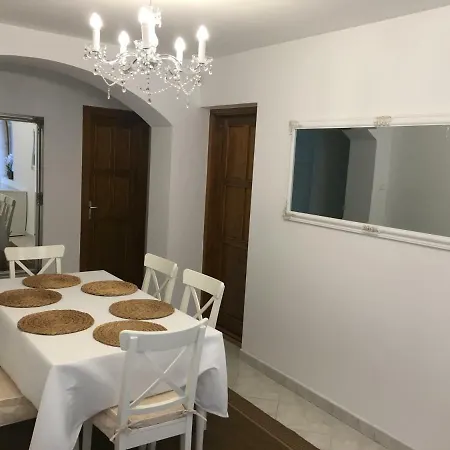 Irsai Appartement *